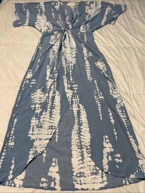 Lezat Light Blue & White Tie-Dye Maxi Dress size Large